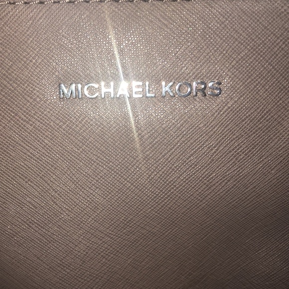 Michael Kors Crossbody/HandBag - Picture 3 of 6